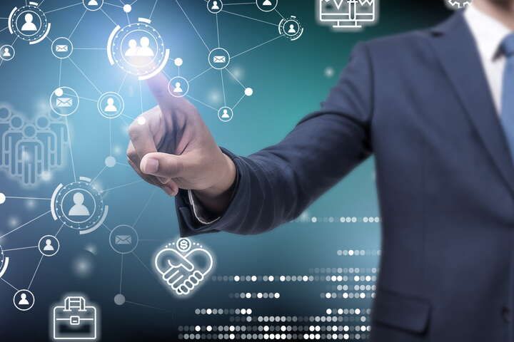 阿斯顿马丁one77参数？77的车型参数