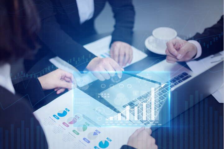 玛莎拉蒂车suv价格，鱼叉车标是什么车玛莎拉蒂多少钱